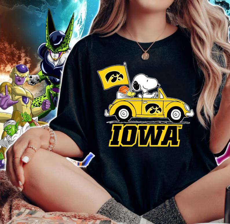 Iowa Hawkeyes Snoopy Woodstock Driving Car t-shirt woman shirt