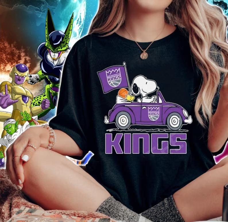Kings Snoopy And Woodstock Driving Car Sacramento Kings Flag t-shirt woman shirt