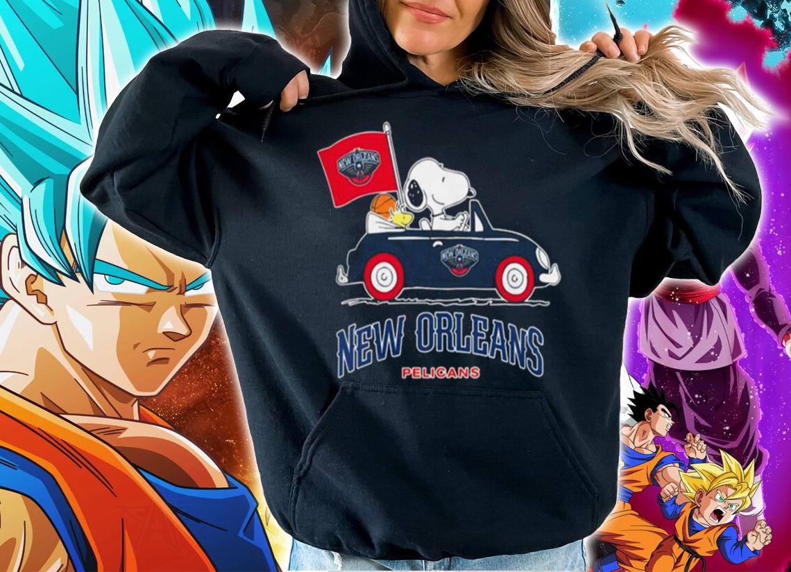 Snoopy And Woodstock Driving Car New Orleans Pelicans Flag t-shirt hoodie