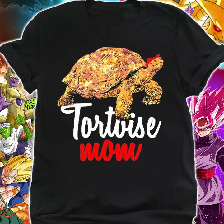 Womens African Spurred Mom Sulcata Tortoise T-Shirt shirt