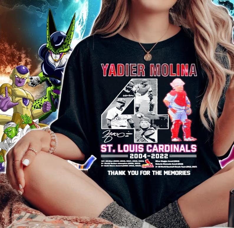 Yadier Molina St Louis Cardinals 2004-2022 signature t-shirt woman shirt