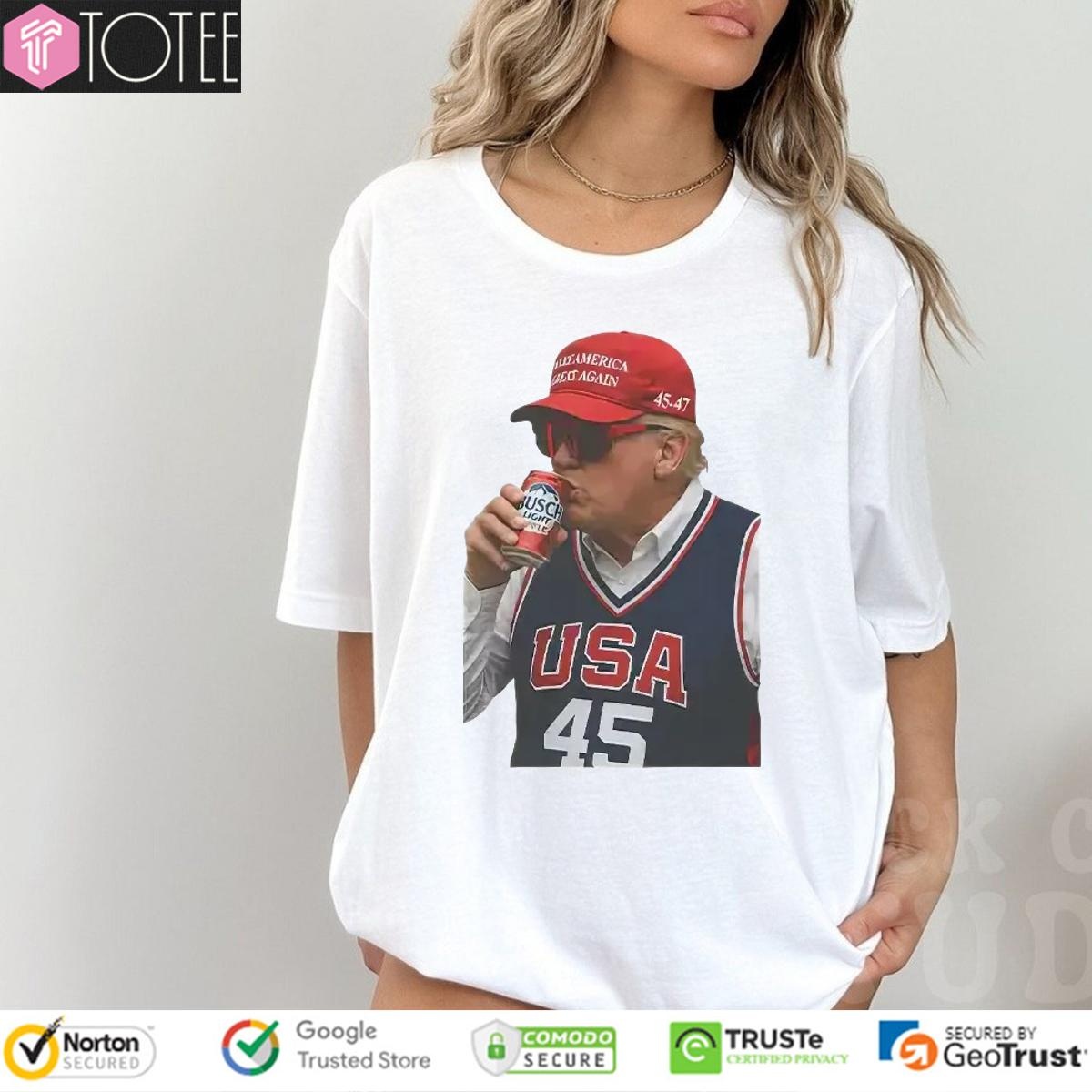 Trump Wearing Maga Hat And Drinking Busch Light Beer T-shirt